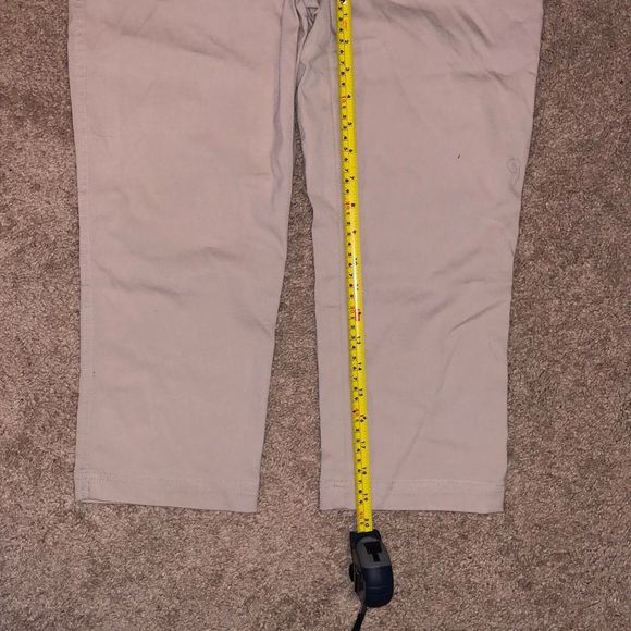 Chico's NWT Perfect Soft Stretch Capri Crop Taupe, Sz 0 (US 4), MP $55 - Picture 11 of 11